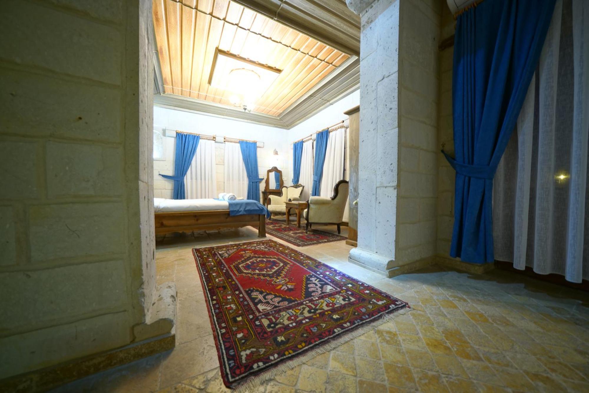 Shoestring Stone House Гьореме Стая снимка